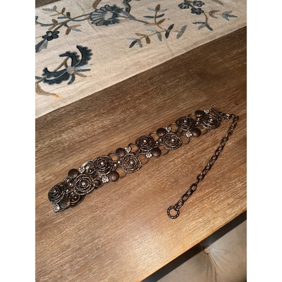 Silver Tone Chain Belt with Rose Design & Rhinestone Details, Adjustable Closure - Picture 8 of 12